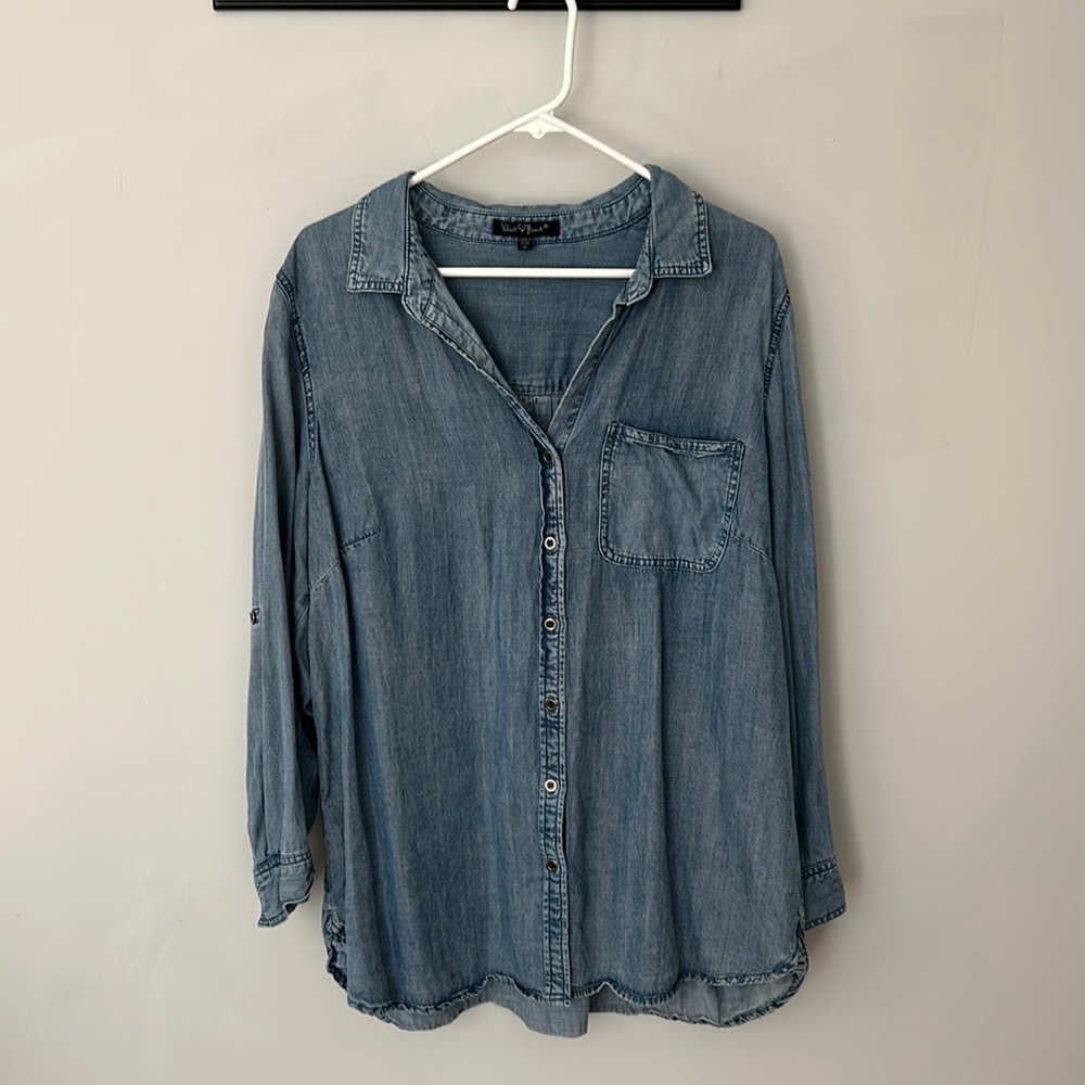 Soft Tencel material, 1X women’s button down shirt